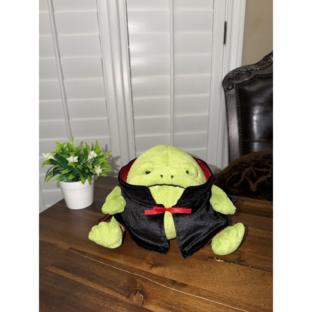 Jellycat London NWT Ricky Rain Frog Vampire Plush Brand New Stuffed Animal